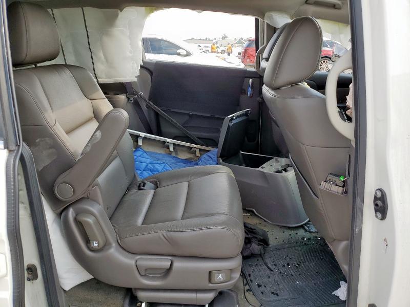 5FNRL5H92GB031504 - 2016 HONDA ODYSSEY TOURING 白色 照片 11