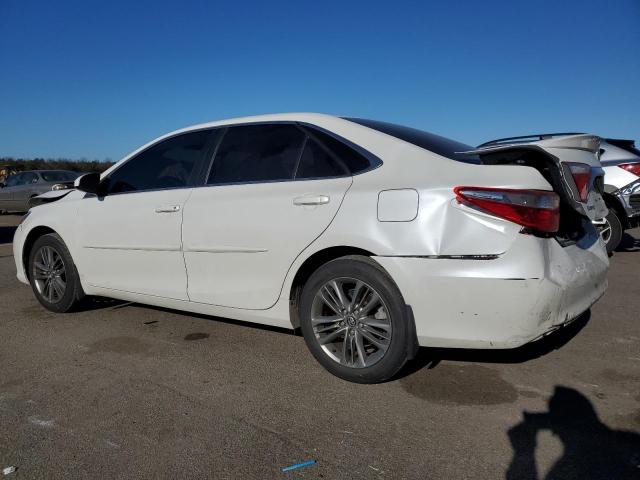 4T1BF1FK4HU437196 - 2017 TOYOTA CAMRY LE WHITE photo 2