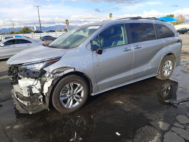 5TDJRKEC3NS079192 - 2022 TOYOTA SIENNA XLE SILVER photo 1