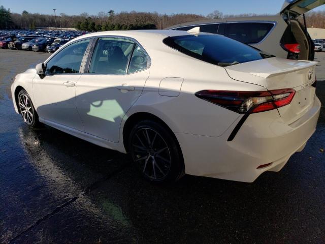 4T1G11AK8PU154956 - 2023 TOYOTA CAMRY SE NIGHT SHADE WHITE photo 2