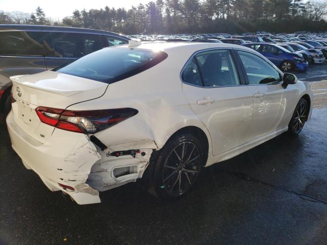 4T1G11AK8PU154956 - 2023 TOYOTA CAMRY SE NIGHT SHADE WHITE photo 3