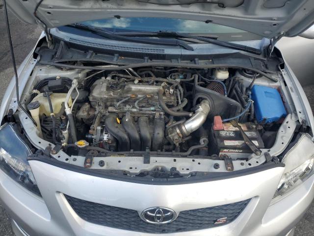 2T1BU4EE8AC289810 - 2010 TOYOTA COROLLA BASE Argent photo 11