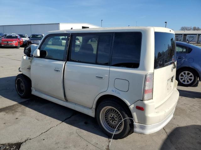 JTLKT324864098606 - 2006 TOYOTA SCION XB WHITE photo 2