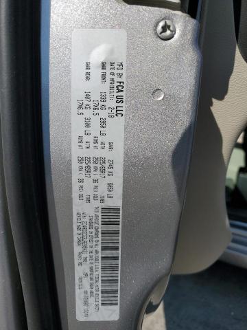 2C4RDGCG3JR205431 - 2018 DODGE GRAND CARAVAN SXT SILVER photo 13