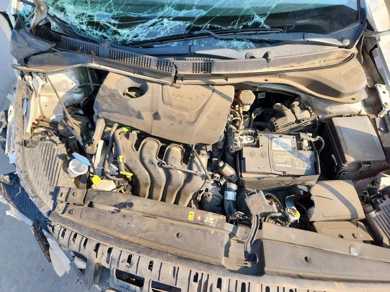 3KPC24A3XKE050454 - 2019 HYUNDAI ACCENT SE 银色 照片 11