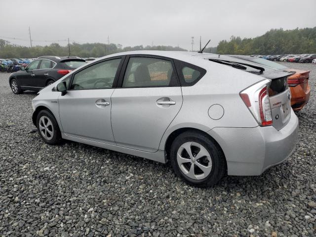 JTDKN3DU8F0438699 - 2015 TOYOTA PRIUS SILVER photo 2