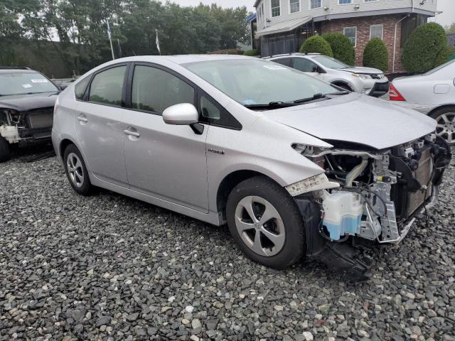 JTDKN3DU8F0438699 - 2015 TOYOTA PRIUS SILVER photo 4