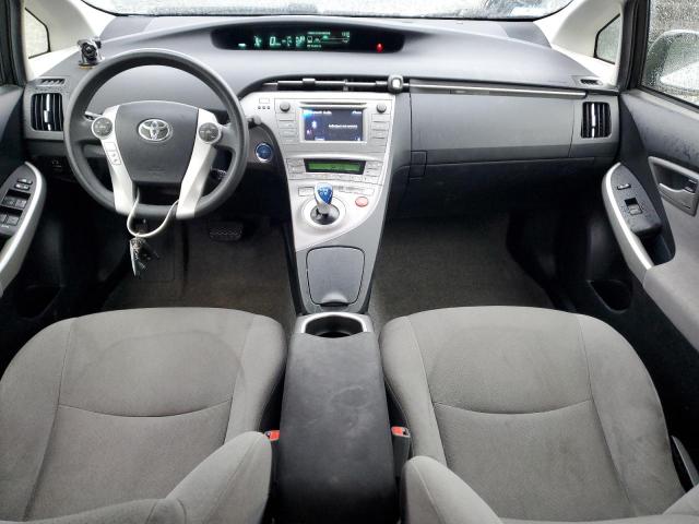 JTDKN3DU8F0438699 - 2015 TOYOTA PRIUS SILVER photo 8