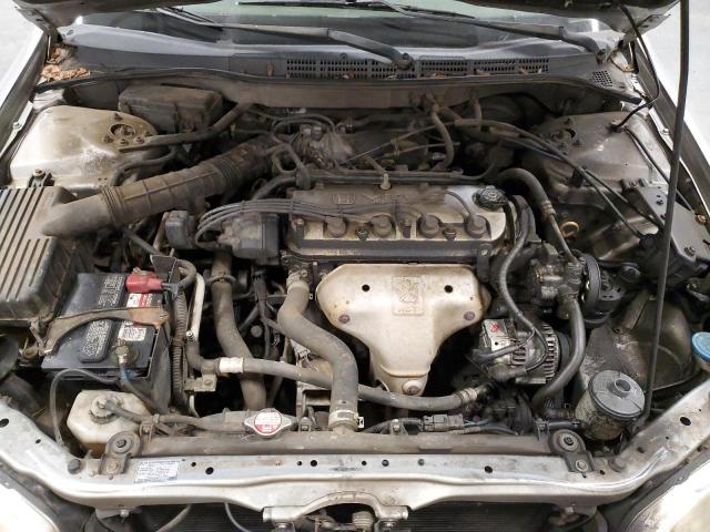 JHMCG56702C002597 - 2002 HONDA ACCORD SE SILVER photo 11