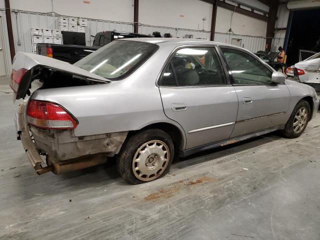 JHMCG56702C002597 - 2002 HONDA ACCORD SE SILVER photo 3