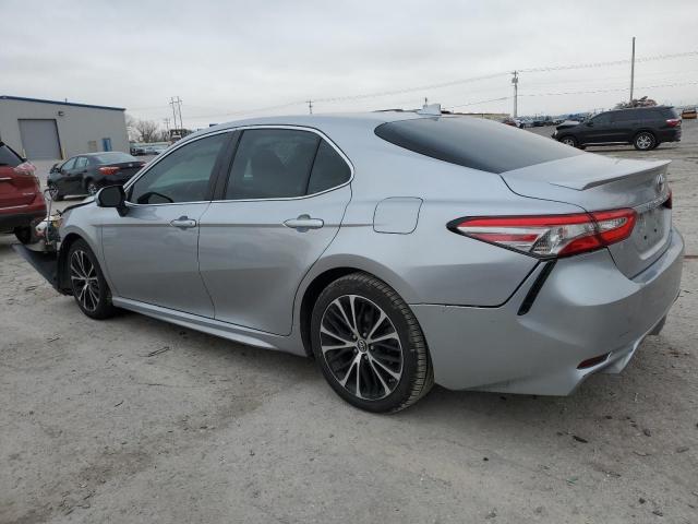 4T1B11HK3KU170801 - 2019 TOYOTA CAMRY L SILVER photo 2