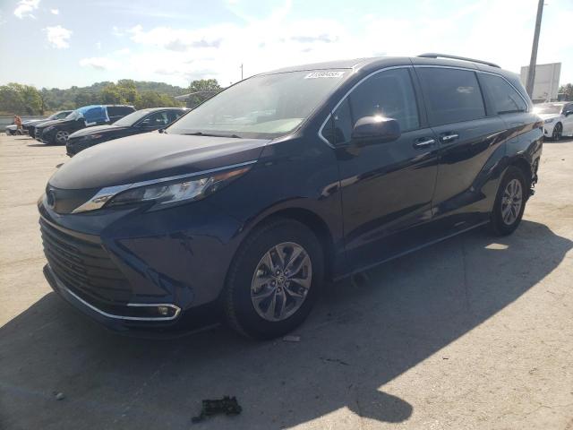 2023 TOYOTA SIENNA XLE, 