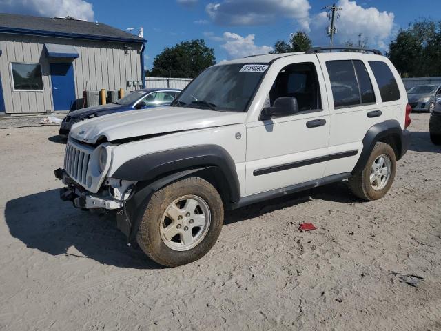2005 JEEP LIBERTY SPORT, 