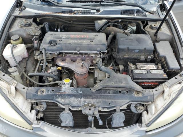 JTDBE32K120122508 - 2002 TOYOTA CAMRY LE GRAY photo 11