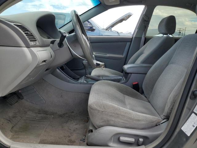 JTDBE32K120122508 - 2002 TOYOTA CAMRY LE GRAY photo 7