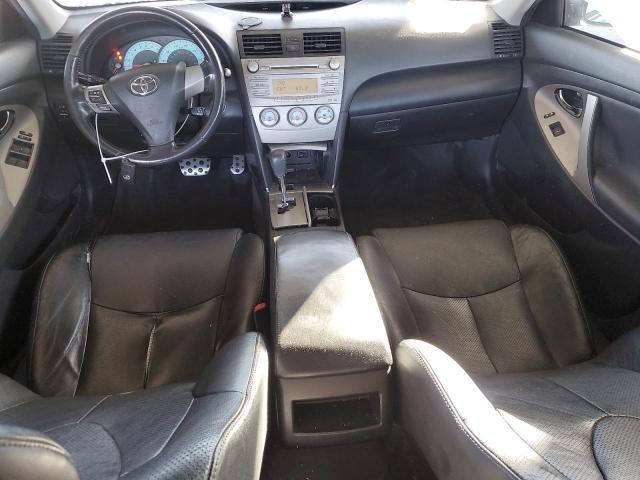 4T1BF3EK4BU188841 - 2011 TOYOTA CAMRY BASE Silber Foto 8