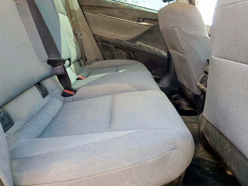 4T1DAACK1SU179139 - 2025 TOYOTA CAMRY XSE WHITE photo 10