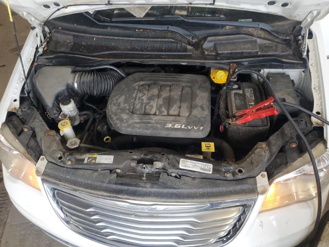 2C4RC1BG1FR560817 - 2015 CHRYSLER TOWN & COU TOURING WHITE photo 12