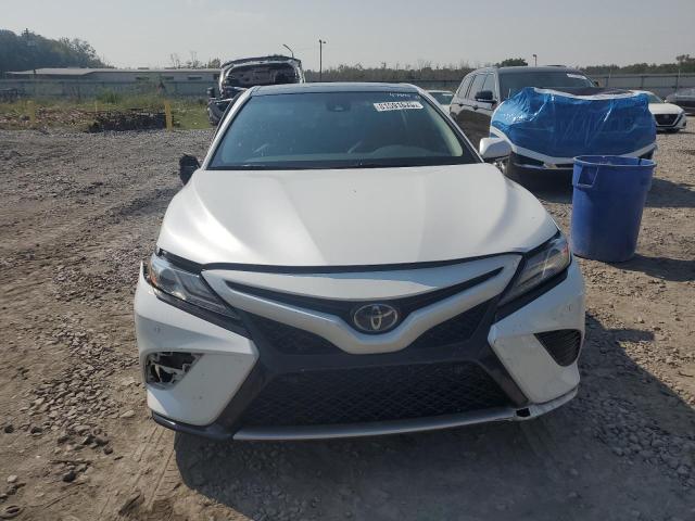 4T1B61HK8JU662658 - 2018 TOYOTA CAMRY XSE Ağ foto 5