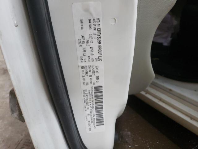 2C4RC1CGXCR182023 - 2012 CHRYSLER TOWN & COU TOURING L WHITE photo 13