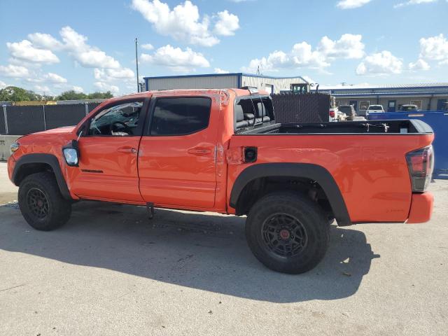 3TYCZ5AN0PT169425 - 2023 TOYOTA TACOMA DOUBLE CAB 橙色 照片 2