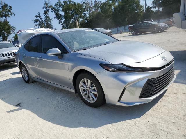 4T1DAACK6SU529249 - 2025 TOYOTA CAMRY XSE Gümüş fotoğraf 4