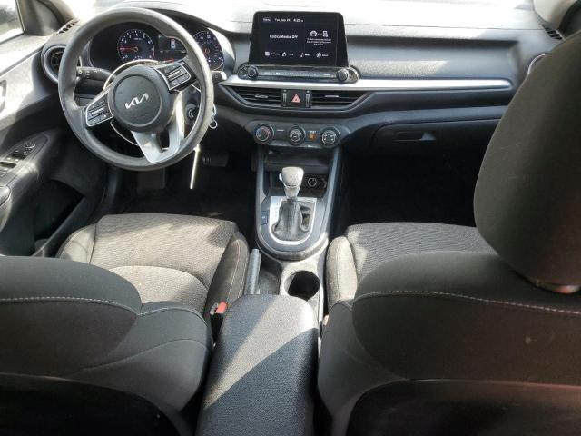 3KPF24AD9NE430721 - 2022 KIA FORTE FE WHITE photo 8