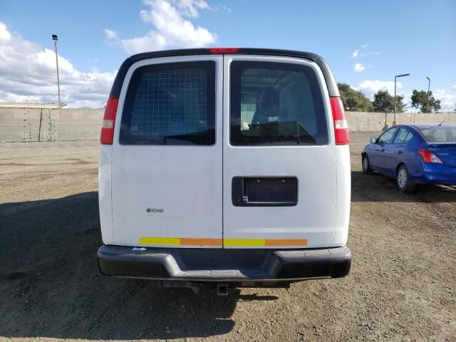 1GCWGFCB1D1902694 - 2013 CHEVROLET EXPRESS G2 WHITE photo 6