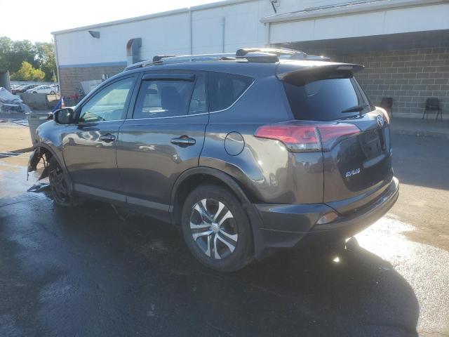 JTMBFREV7HJ144568 - 2017 TOYOTA RAV4 LE Gris photo 2