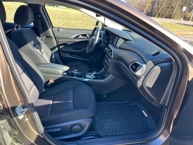 SJKCH5CP4HA016636 - 2017 INFINITI QX30 BASE BURGUNDY photo 5