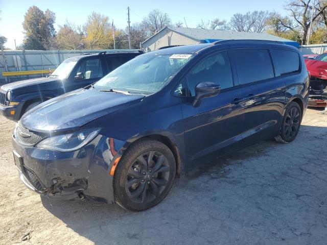 2C4RC1BG9JR261133 - 2018 CHRYSLER PACIFICA TOURING L BLUE photo 1