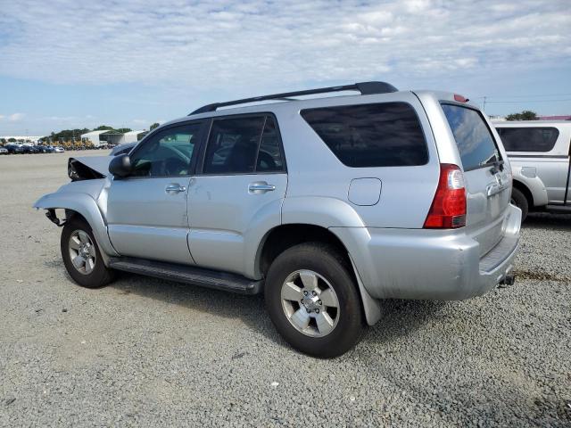 JTEZU14RX8K004448 - 2008 TOYOTA 4RUNNER SR5 银色 照片 2