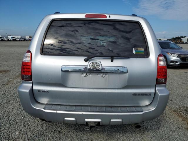 JTEZU14RX8K004448 - 2008 TOYOTA 4RUNNER SR5 银色 照片 6