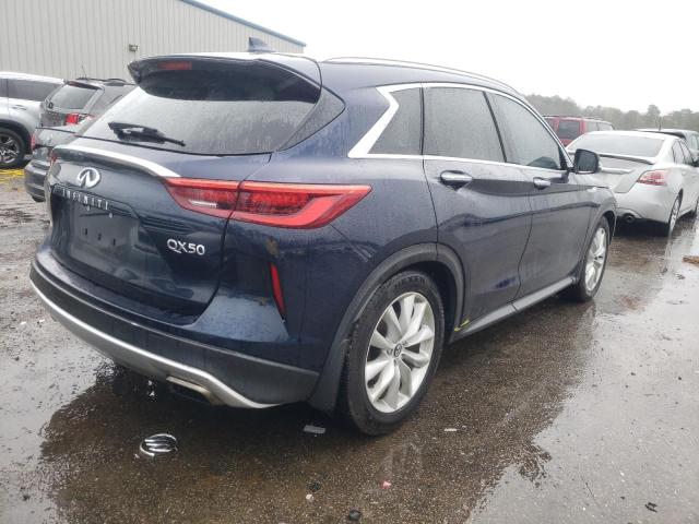 3PCAJ5M35KF107262 - 2019 INFINITI QX50 ESSENTIAL BLUE photo 3