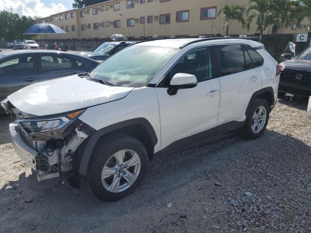 2021 TOYOTA RAV4 XLE, null