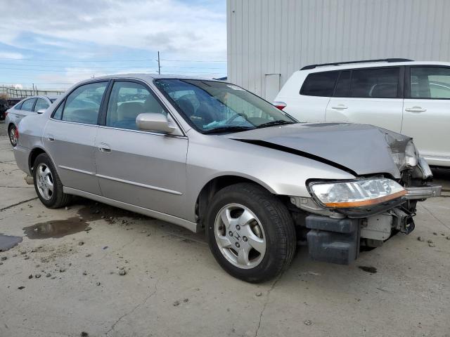 1HGCG5558WA110387 - 1998 HONDA ACCORD EX SILVER photo 4