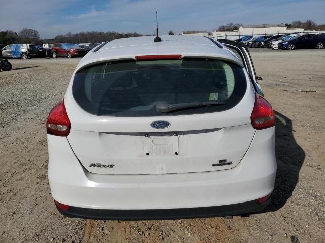 1FADP3K22FL381487 - 2015 FORD FOCUS SE WHITE photo 6