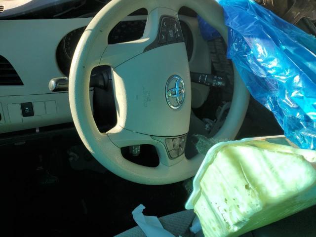 5TDKK3DC1BS129986 - 2011 TOYOTA SIENNA LE BURGUNDY photo 9