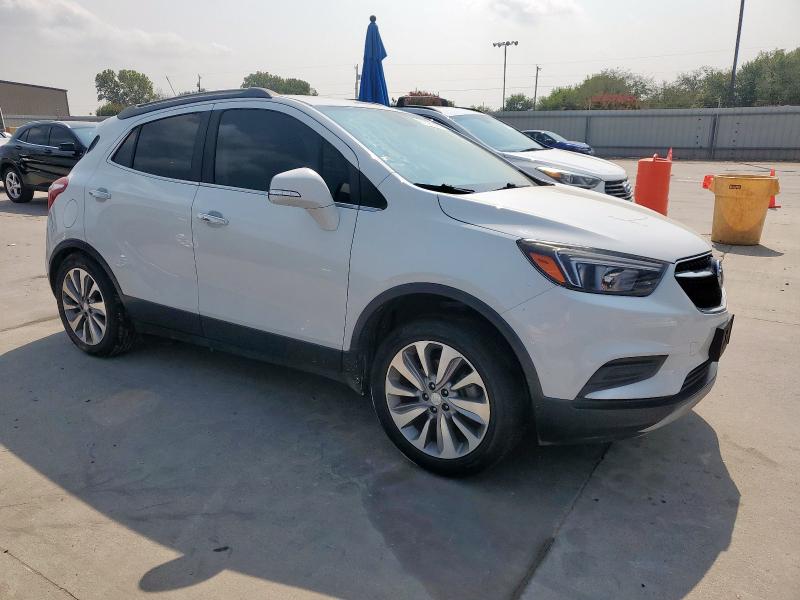 KL4CJASB2JB709950 - 2018 BUICK ENCORE PREFERRED Սպիտակ լուսանկար 4