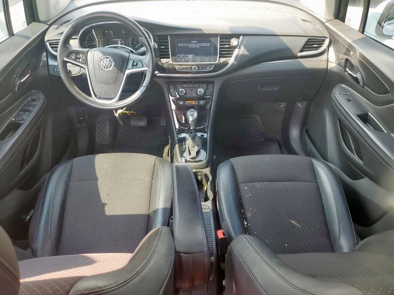 KL4CJASB2JB709950 - 2018 BUICK ENCORE PREFERRED Սպիտակ լուսանկար 8