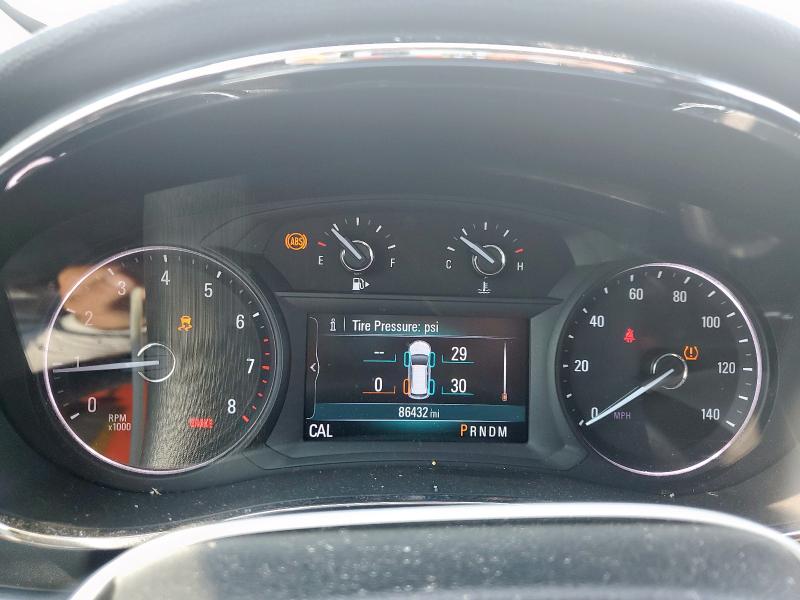 KL4CJASB2JB709950 - 2018 BUICK ENCORE PREFERRED Սպիտակ լուսանկար 9