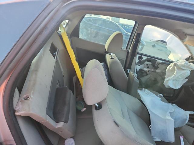 1FAHP34N09W258072 - 2009 FORD FOCUS S SILVER photo 10