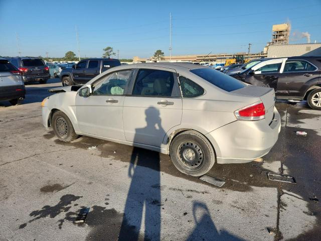 1FAHP34N09W258072 - 2009 FORD FOCUS S SILVER photo 2