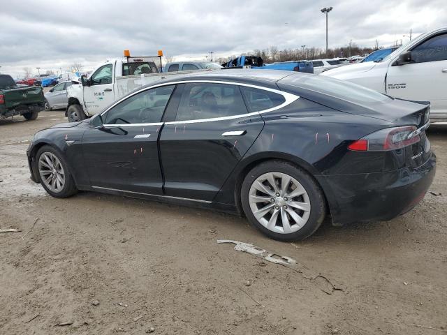 5YJSA1E2XGF139585 - 2016 TESLA MODEL S 黑色 照片 2