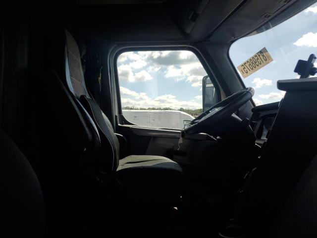 3AKJHHDRXKSKC9378 - 2019 FREIGHTLINER CASCADIA 1 WHITE photo 5