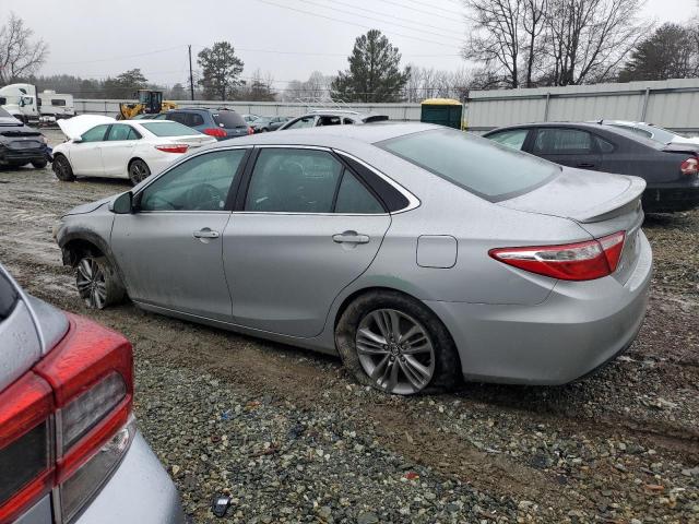 4T1BF1FK2GU229574 - 2016 TOYOTA CAMRY LE SILVER photo 2