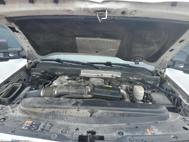 1GC1KUEYXJF238960 - 2018 CHEVROLET SILVERADO K2500 HEAVY DUTY WHITE photo 11