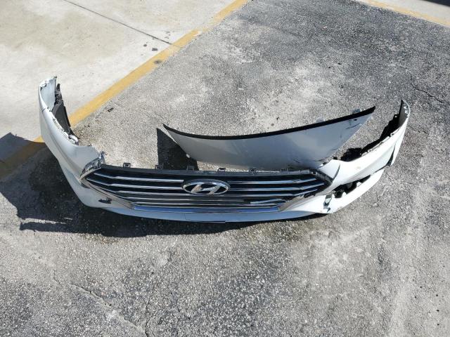 3KPC24A37KE072797 - 2019 HYUNDAI ACCENT SE Blanc photo 12