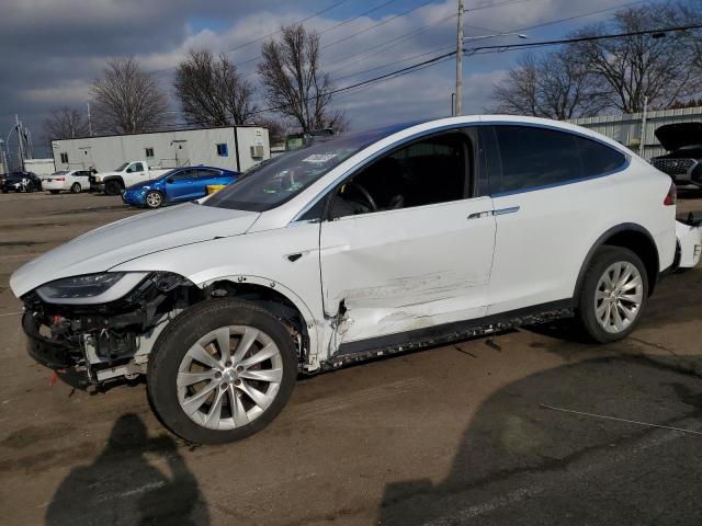 5YJXCAE21JF118793 - 2018 TESLA MODEL X WHITE photo 1