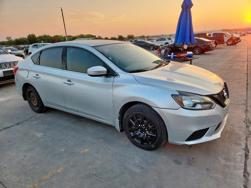 3N1AB7AP9JY341829 - 2018 NISSAN SENTRA S SILVER photo 4